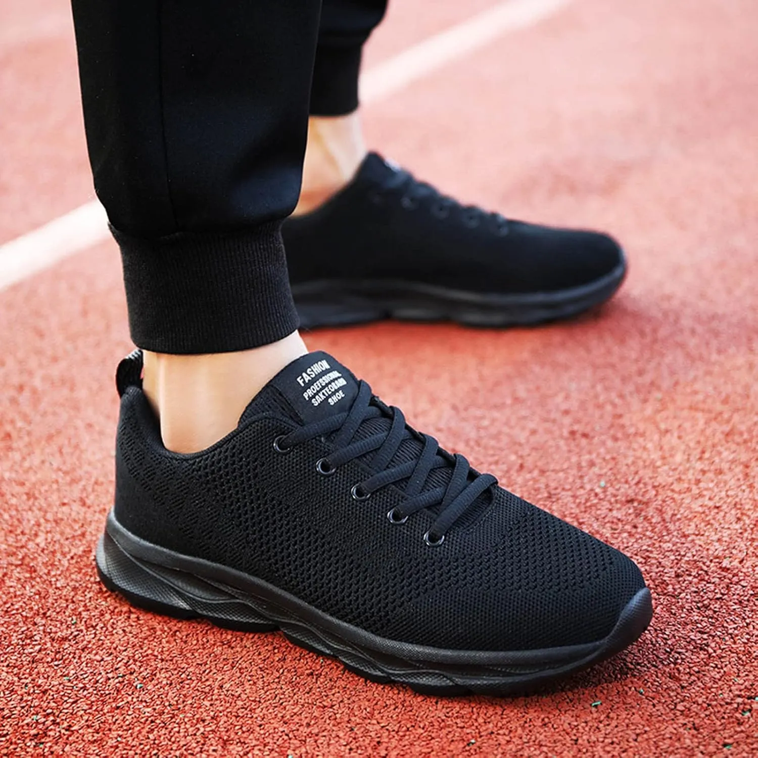 Men's Minimalist Barefoot Shoes Lightweight Breathable Slip on Running Shoe Memory Foam Versatile Shoes for Men