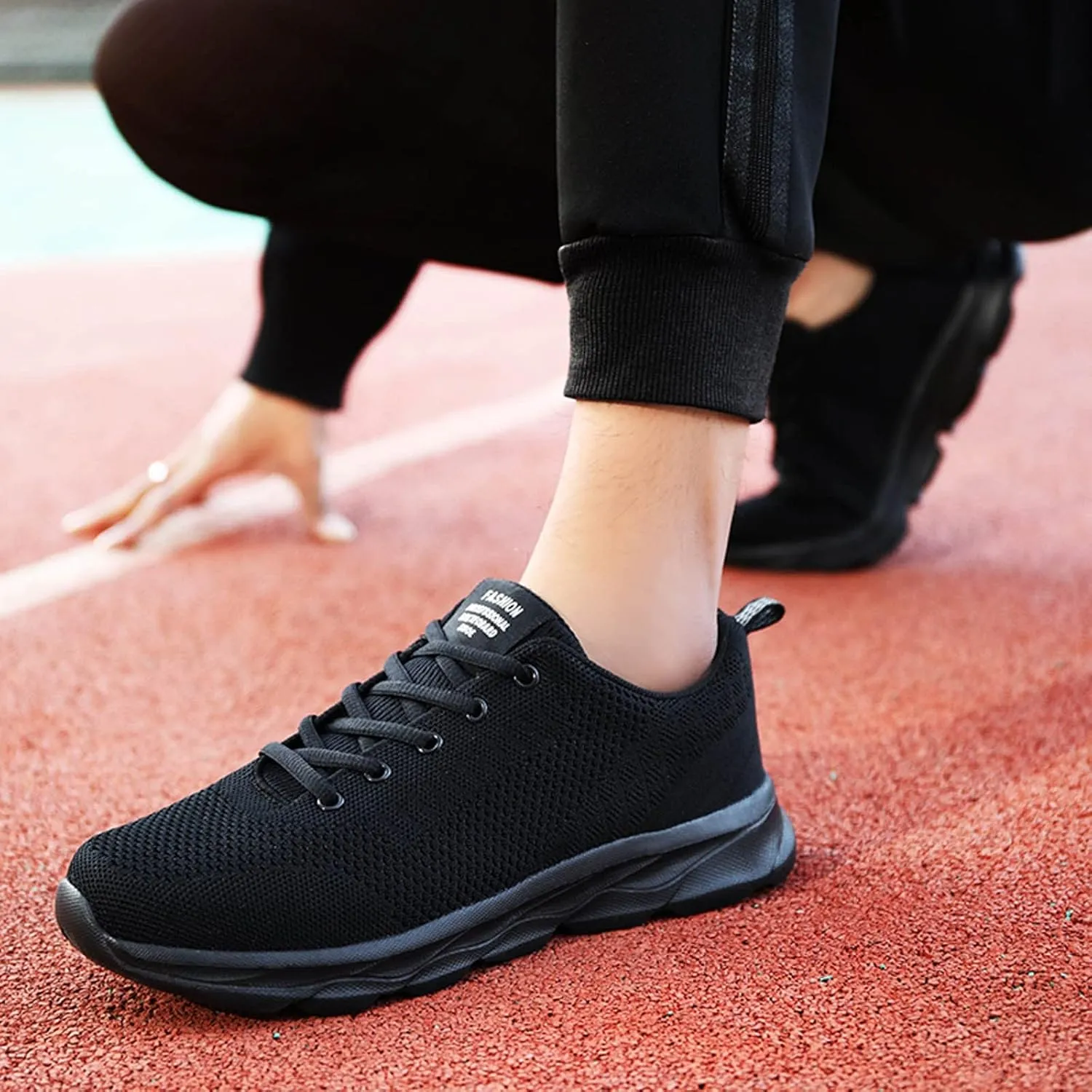 Men's Minimalist Barefoot Shoes Lightweight Breathable Slip on Running Shoe Memory Foam Versatile Shoes for Men