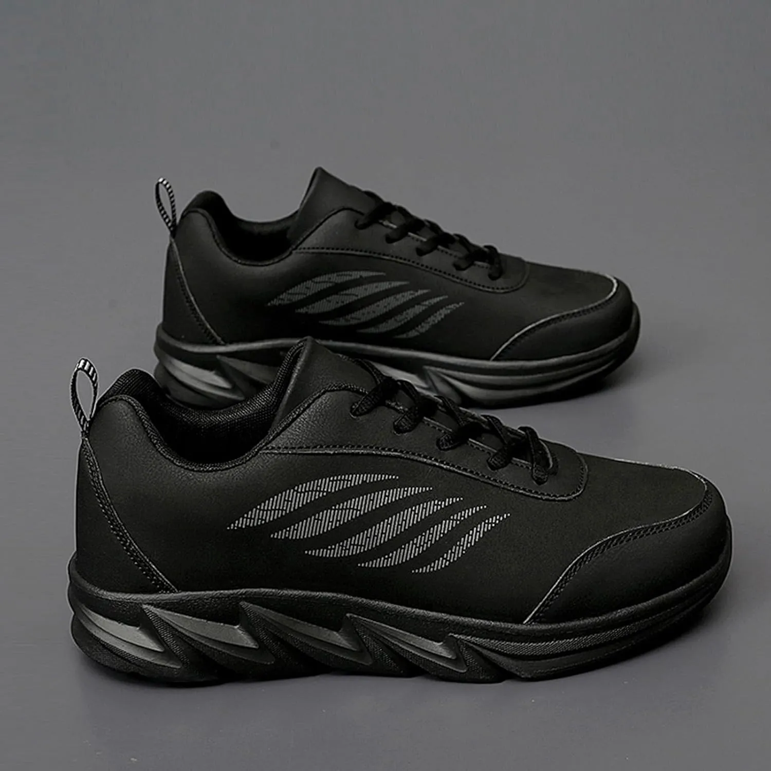 Men's Minimalist Barefoot Shoes Lightweight Breathable Slip on Running Shoe Men's Classic Casual Walking Shoes